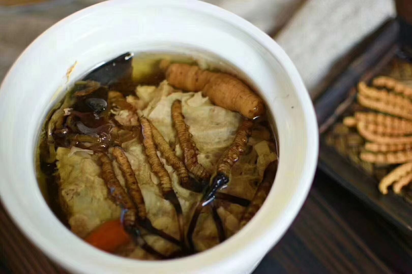 冬蟲(chóng)夏草怎么食用？