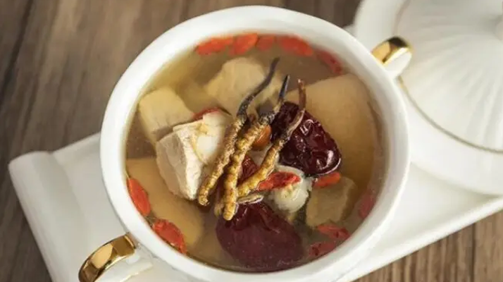 冬蟲夏草要蒸多久才好？把握時(shí)間，留住營(yíng)養(yǎng)