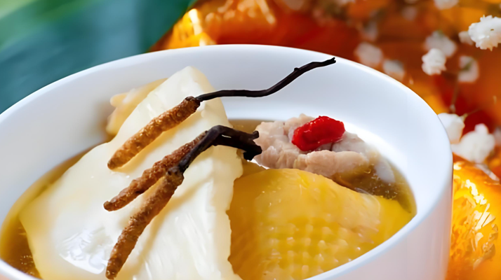 <a href=http://www.aikitbox.com/yangsheng/ target=_blank class=infotextkey>冬蟲夏草的作用</a>有哪些