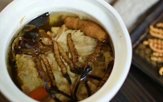 鴨子冬蟲夏草怎么煲湯好？掌握 3 個關(guān)鍵，燉出鮮醇滋補(bǔ)靚湯